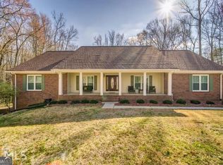 832 Goza Rd, Fayetteville, GA 30215