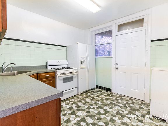 2nd image of 2424 W Fargo Ave #1