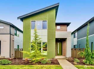 33475 Three Lakes Ln, Black Diamond, WA 98010