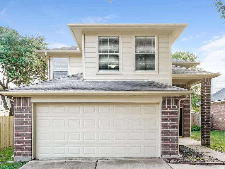 3315 Maymist Dr — Photo 1