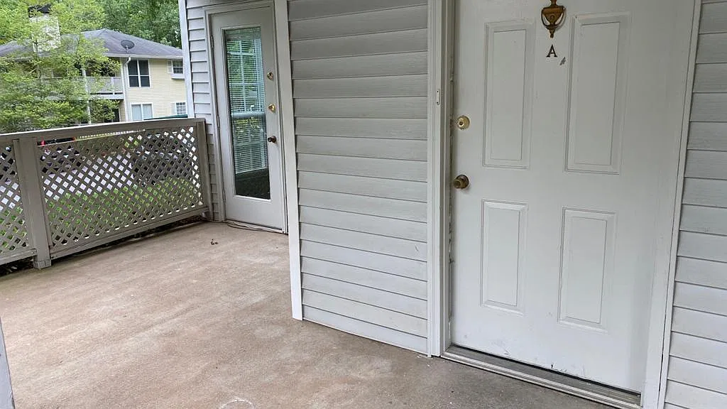 6816 Glenridge Dr — Photo 2
