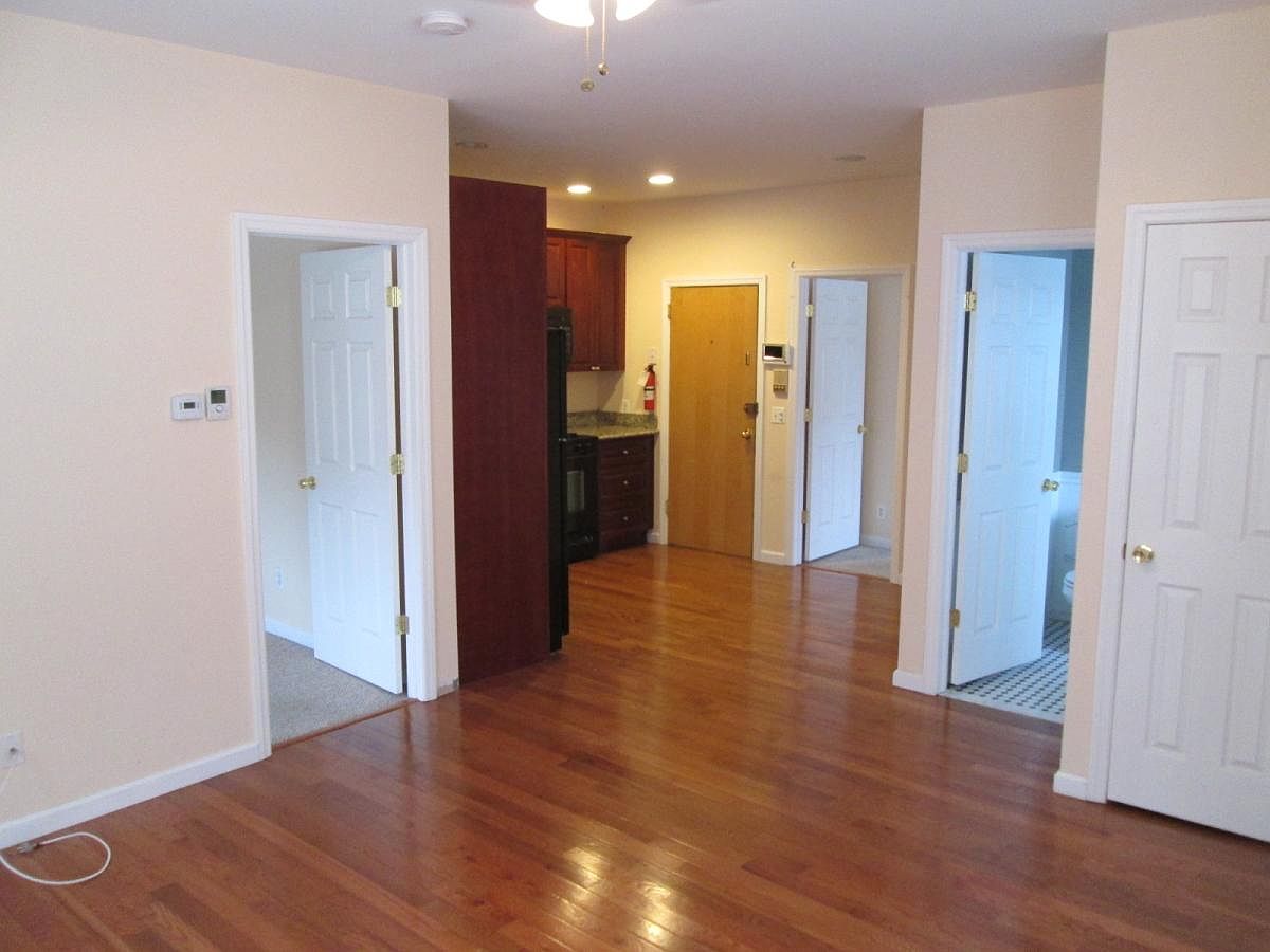 305 Milburn Ave APT 5, Lyndhurst, NJ 07071 Zillow