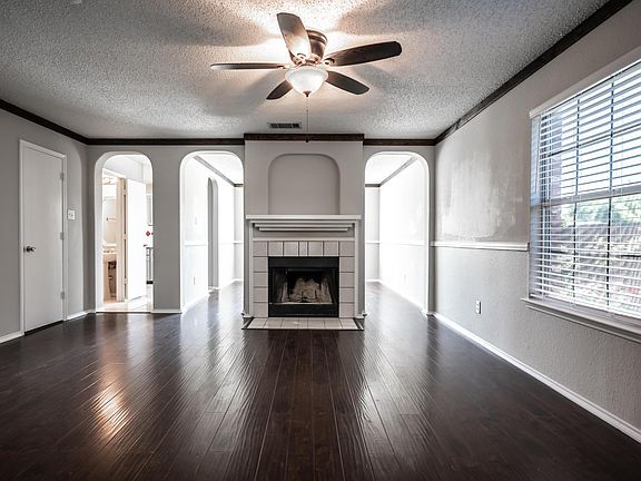 4th image of 309 Longshore Dr