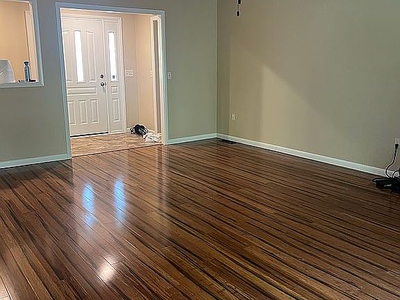 4th image of 25 Cedar Ridge Rd