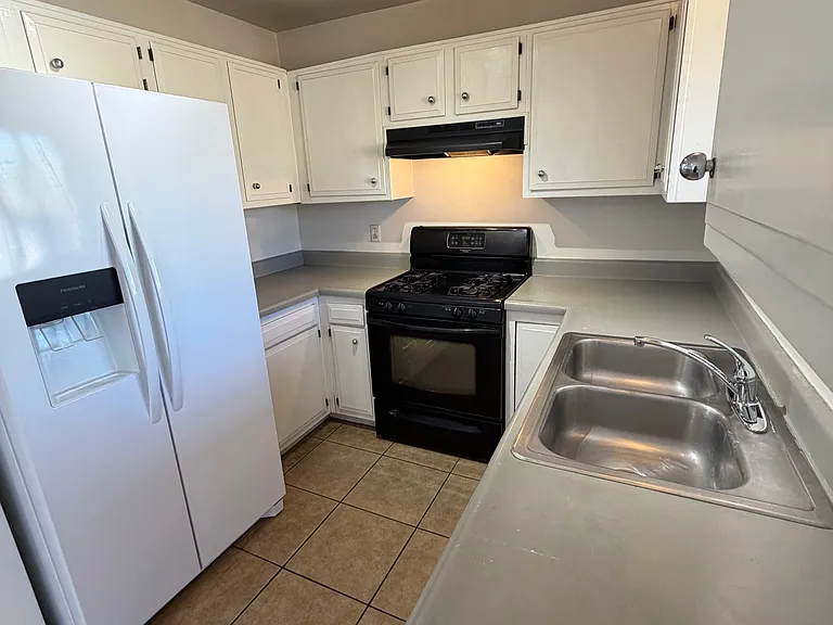 8251 E 34th St — Photo 3