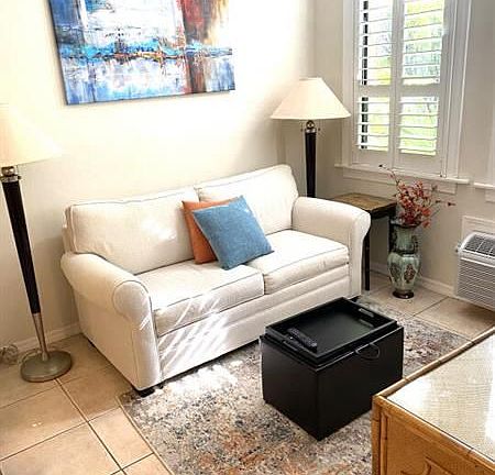 4th image of 235 Sunrise Ave #1021