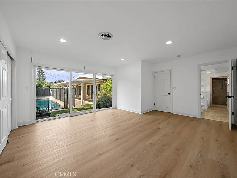 23000 Brenford St — Photo 25