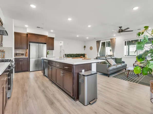 428 Arc Ct, Hayward, CA 94544