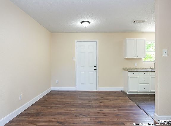 4th image of 1350 Keats St