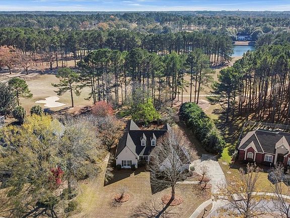 3rd image of 118 Telford Pl