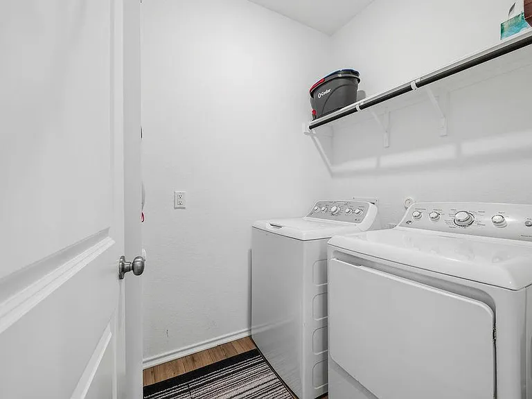 1733 Catahoula Dr — Photo 19