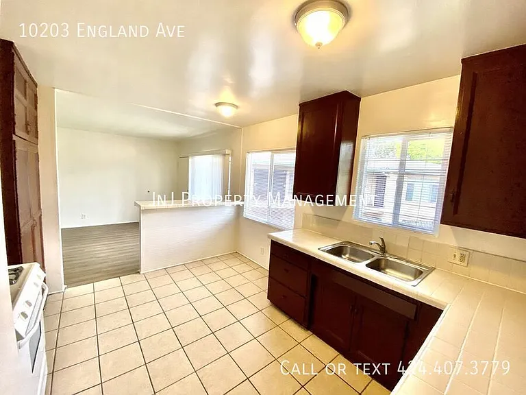 10203 England Ave — Photo 3