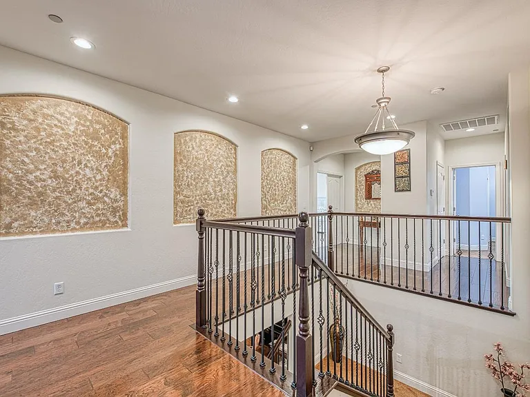 10509 N Sierra Vista Ave — Photo 46