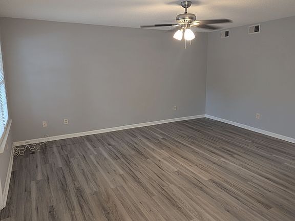 5th image of 3508 Irvington Ct #1