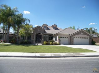 5205 Wailea Dr, Bakersfield, CA 93312