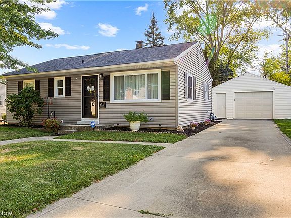 2nd image of 333 Olive St