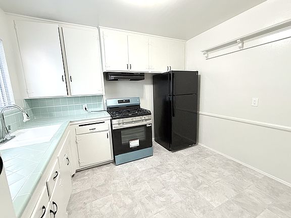 2nd image of 14304-14308 Dickens St #1