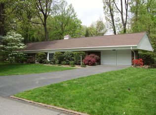 480 Wood Hill Rd, Wayne, PA 19087