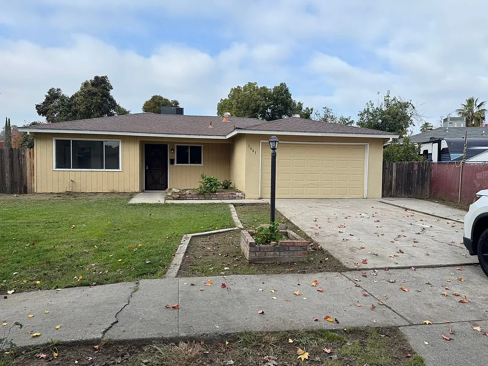 1661 Juneau Ct
