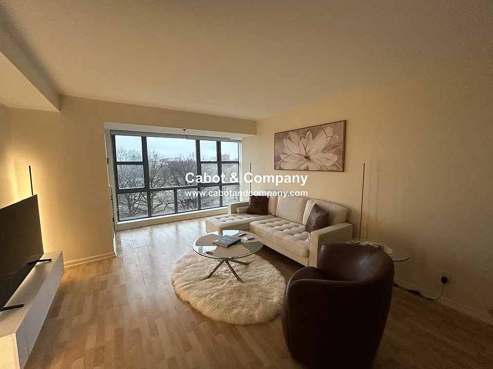 170 Tremont St #703