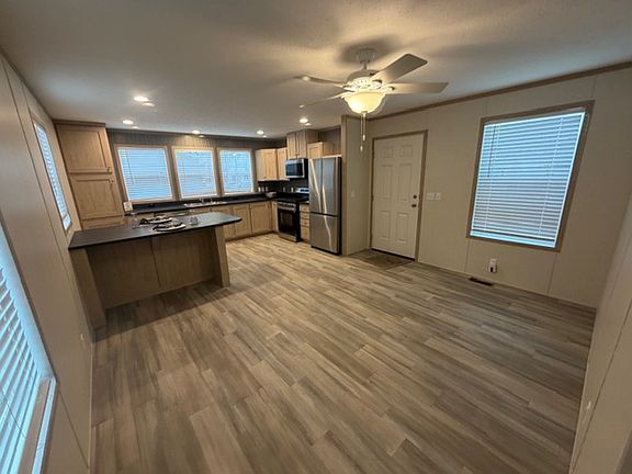 2nd image of 23441 Winifred Ave #38