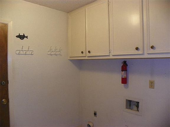 5th image of 1003 Lime Rock Dr