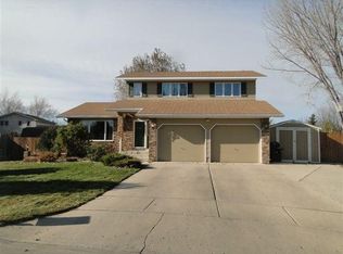 1330 Allwood Ct, Grand Forks, ND 58201