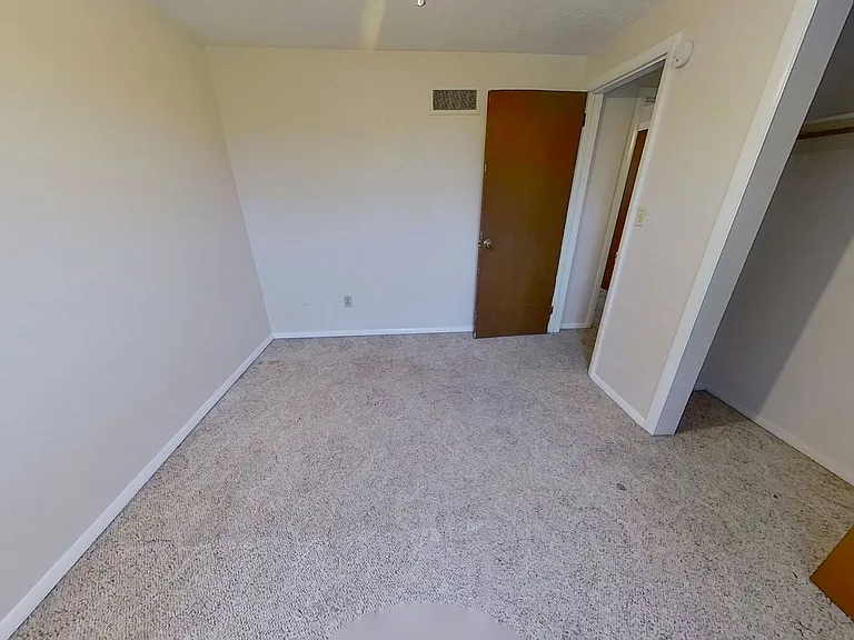 139 Oak Manor Dr — Photo 7