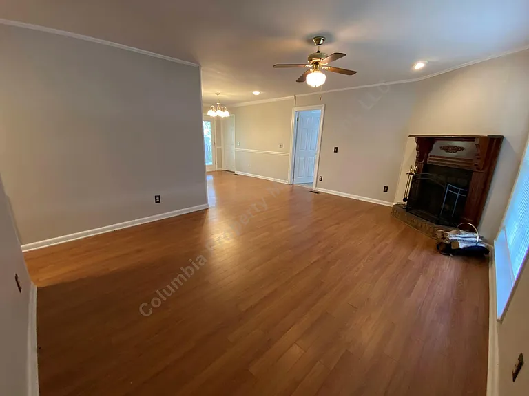 2751 Maple St — Photo 8