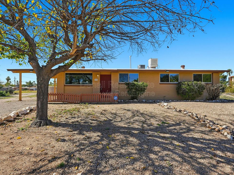 1st image of 210 S Alandale Pl