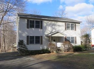 10 Parkway St, Greenfield, MA 01301
