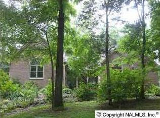 12029 W Ridge Dr, Huntsville, AL 35810