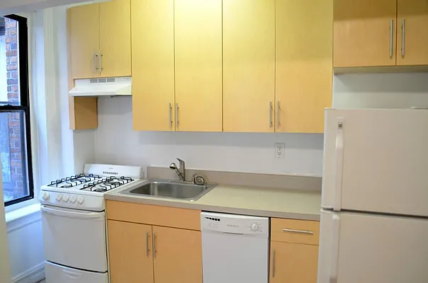 Rented by Living New York | media 3