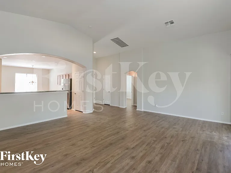 5502 W Red Rock Ridge St — Photo 3