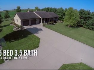 950 E Guth Rd, Washington, IL 61571