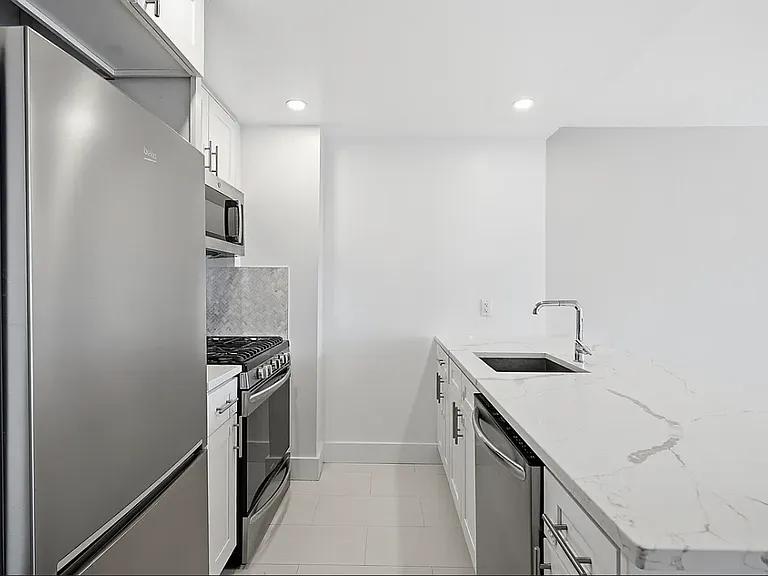 784 Columbus Ave #15C — Photo 6