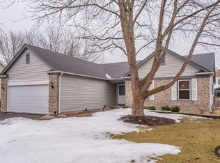 103 Country Ct, Bolingbrook, IL 60440