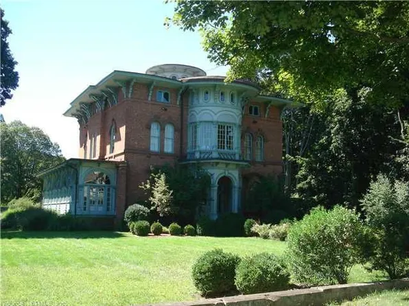 270 Broadway, Norwich, CT 06360