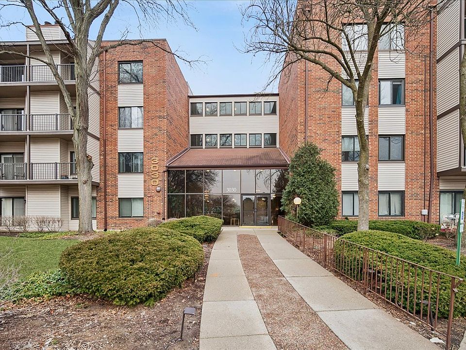1st image of 3030 Pheasant Creek Dr APT 402