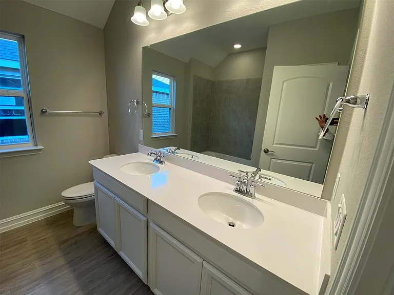 2816 Redbud Ln — Photo 27