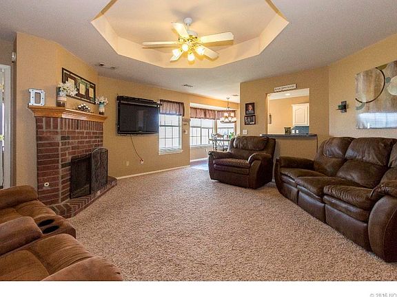3rd image of 19416 Holly Ct
