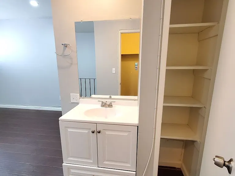 5836 Harold Way #13 — Photo 12