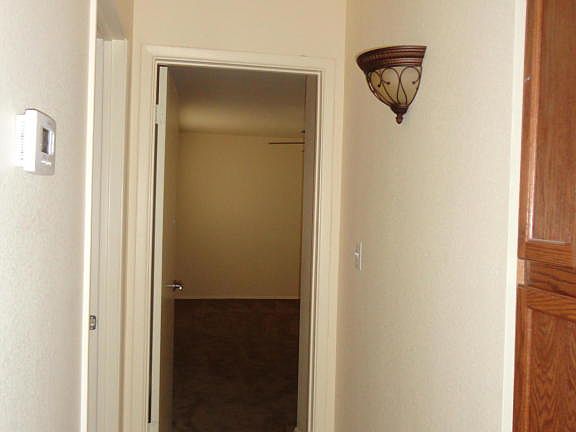 3rd image of 4506 W Maryland Ave