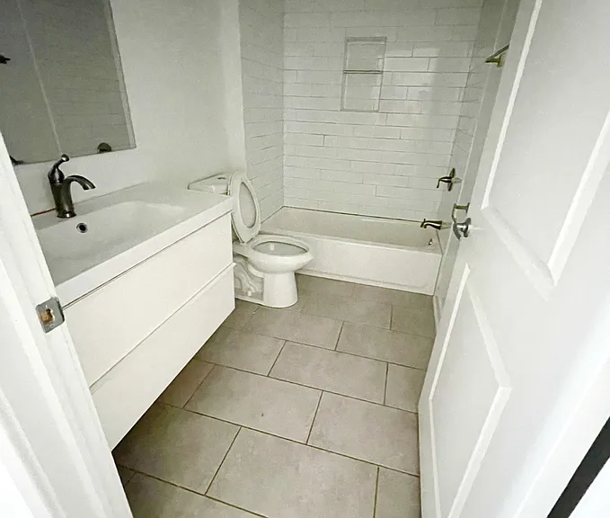 1342 N Marston St #2B2B — Photo 14