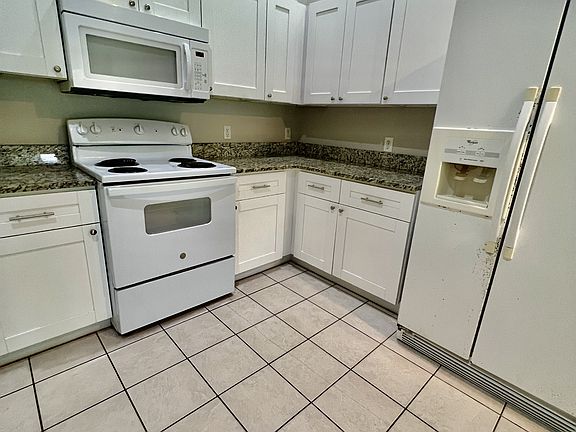 4th image of 37227 Grassy Hill Ln #1