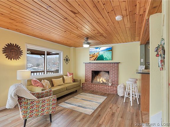 4th image of 29966 Oak Knoll Rd