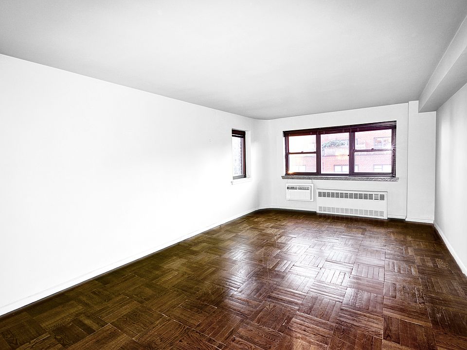 2nd image of 181 E 73rd St APT 19C