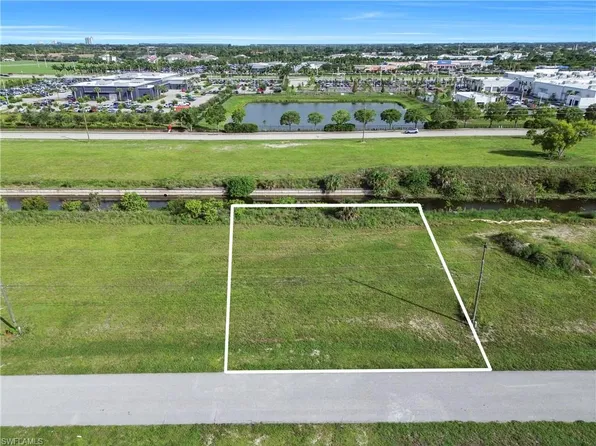 2104 NE 13th LN, CAPE CORAL, FL 33909