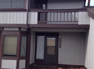 7022 N 79th Plz, Omaha, NE 68122
