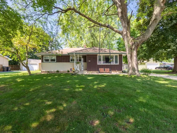 6600 West Tower AVENUE, Brown Deer, WI 53223